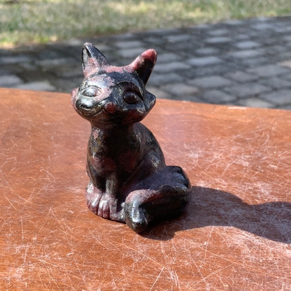 GARNET HAND CARVED FOX - Picture 6 of 7